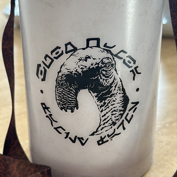 Star Wars (hard to get item) Blue Milk Disneyland Galaxy's Edge Oga’s CantinaBar - Picture 3 of 11